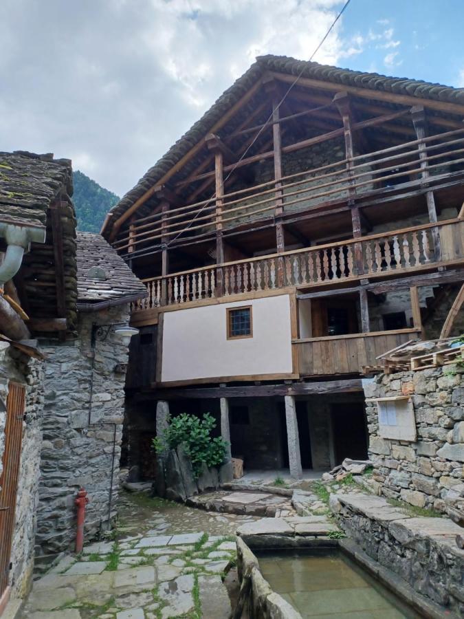 Villa Ca' Scocc, Antica Casa Di Montagna In Valsesia à Mollia Extérieur photo